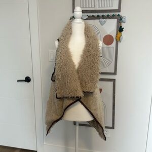 Fuzzy Fur Vest - Size Medium
